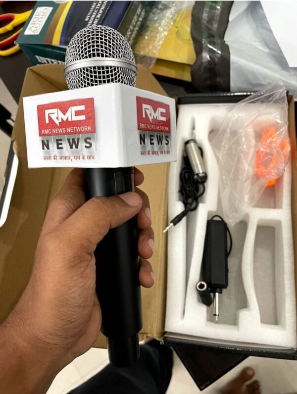 Wireless Microphone for Mobile & DSLR 🎤 | Professional HD Audio Mic for Recording & Interviews