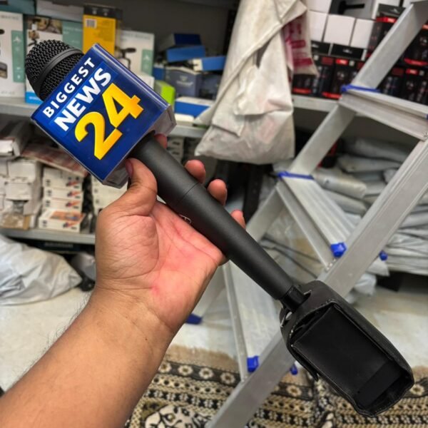 WhatsApp Image 2026-03-03 at 6.10.42 PM WON Wireless Reporting Journalists Microphone with Bluetooth Device | Compact Lightweight Mic for Interview, Vlogging & News Reporting